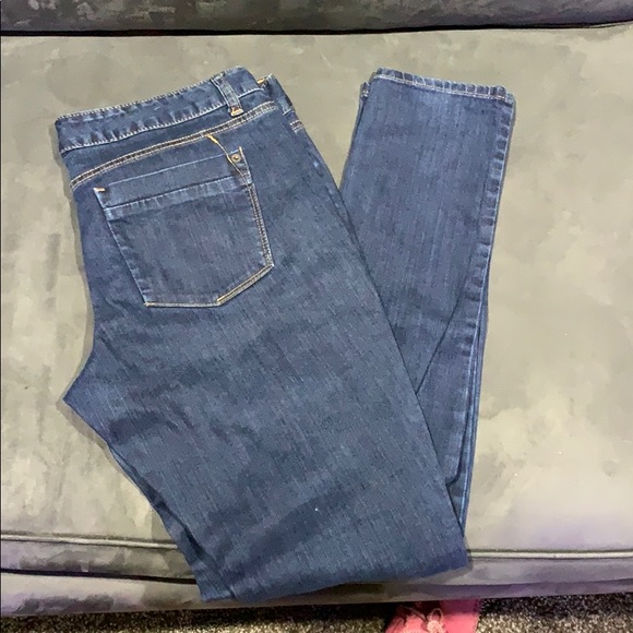 Women’s jeans - Picture 2 of 2